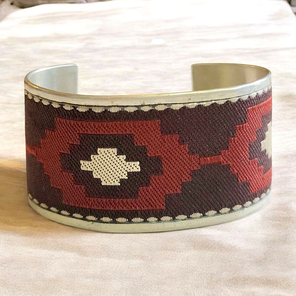 Cuff Bracelet Silver Metal Jewelry Tribal Unique Guarda Pampa Cloth Argentina